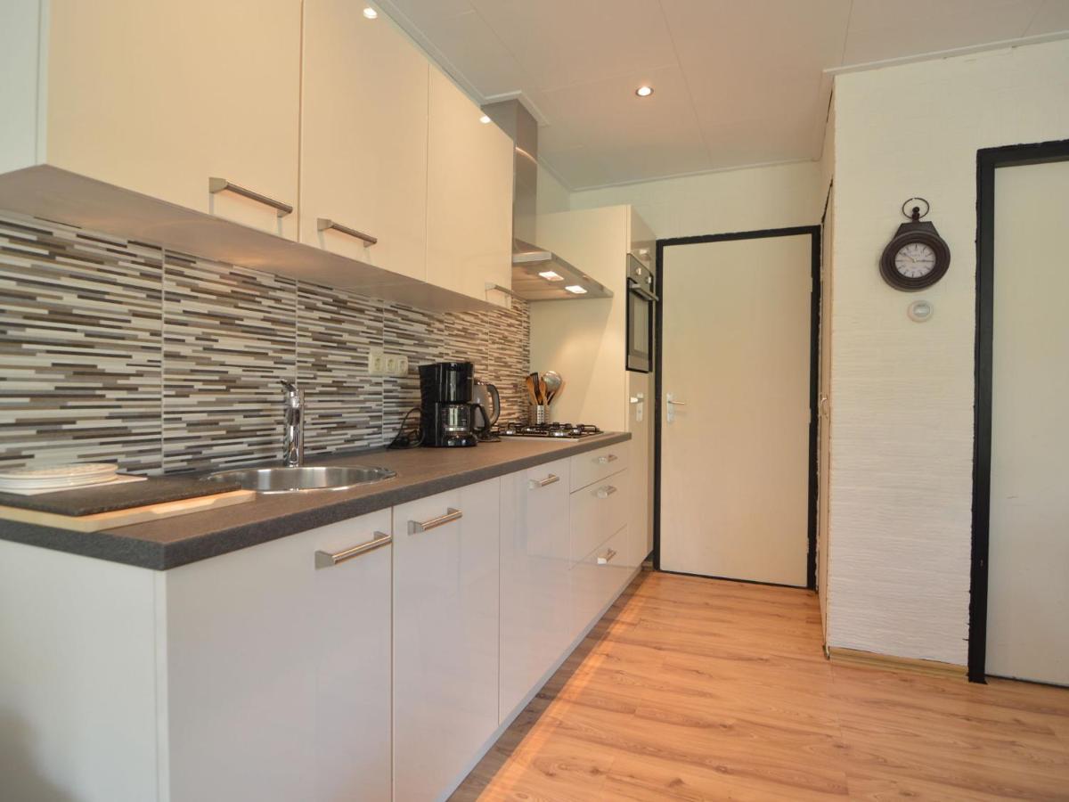 Holiday Home With Large Terrace Stramproy Екстериор снимка
